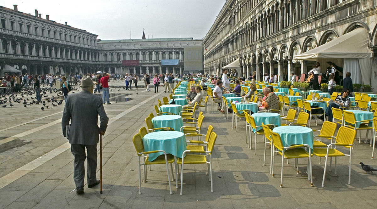 2004 - Business Man in San Marco Square